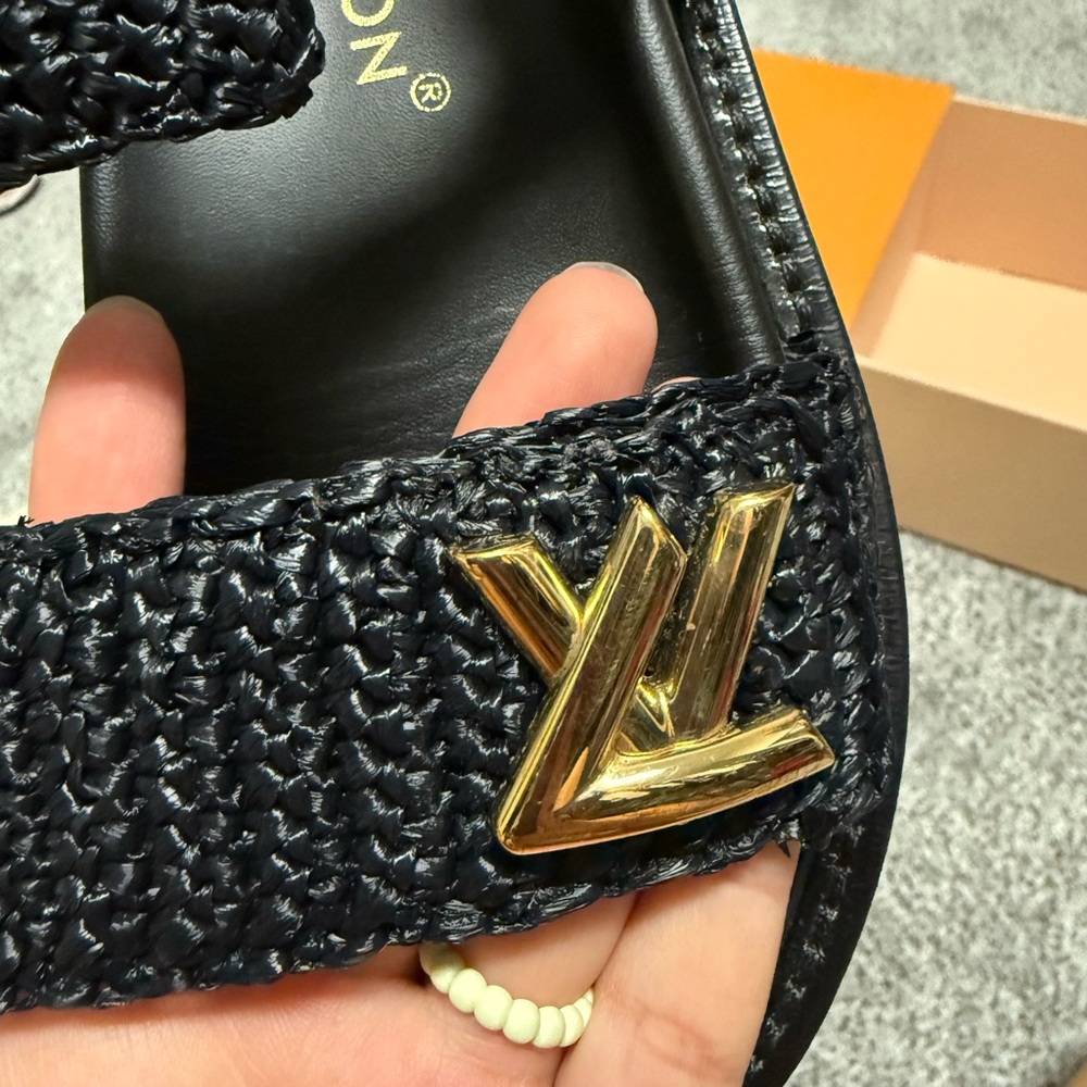 Louis Vuitton Black and Gold Women's Sandals - Picture 6 of 9